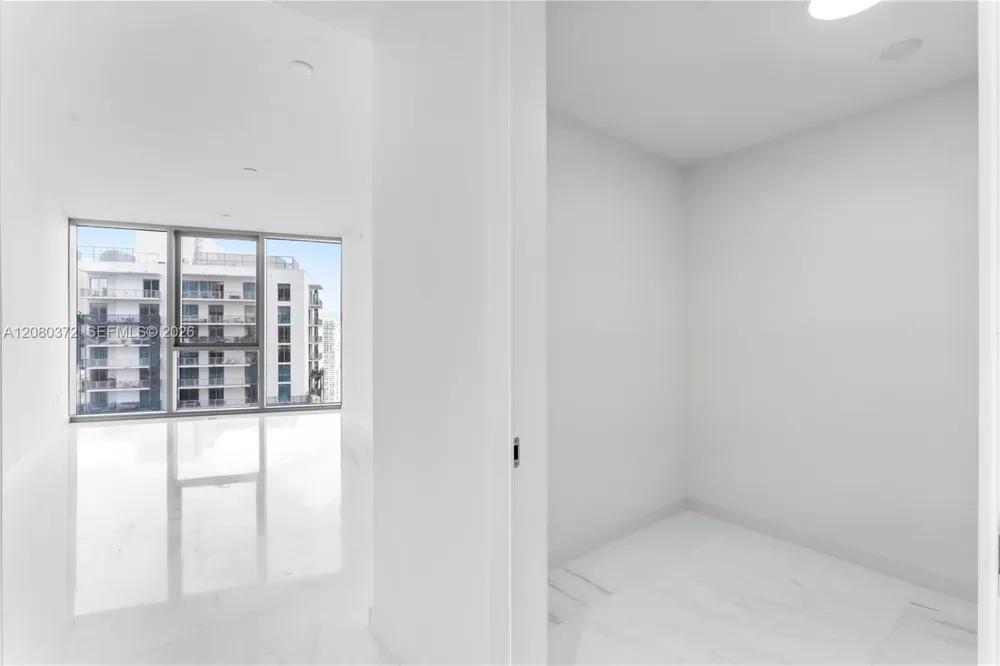 300 Biscayne Blvd Way #4102 Miami, FL 33131