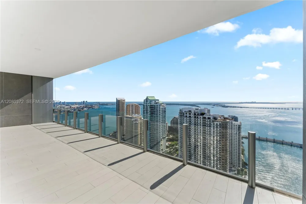 300 Biscayne Blvd Way #4102 Miami, FL 33131