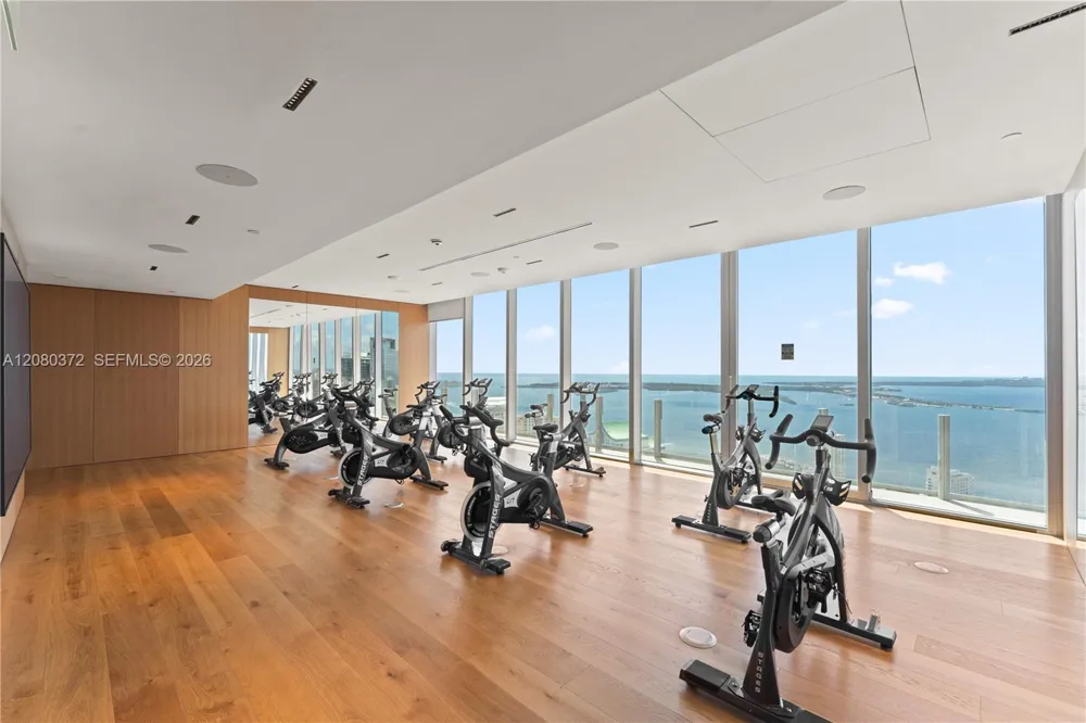 300 Biscayne Blvd Way #4102 Miami, FL 33131