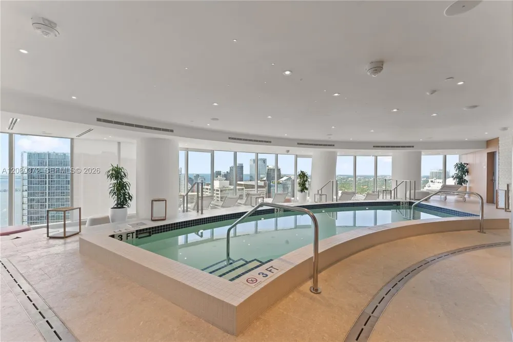 300 Biscayne Blvd Way #4102 Miami, FL 33131