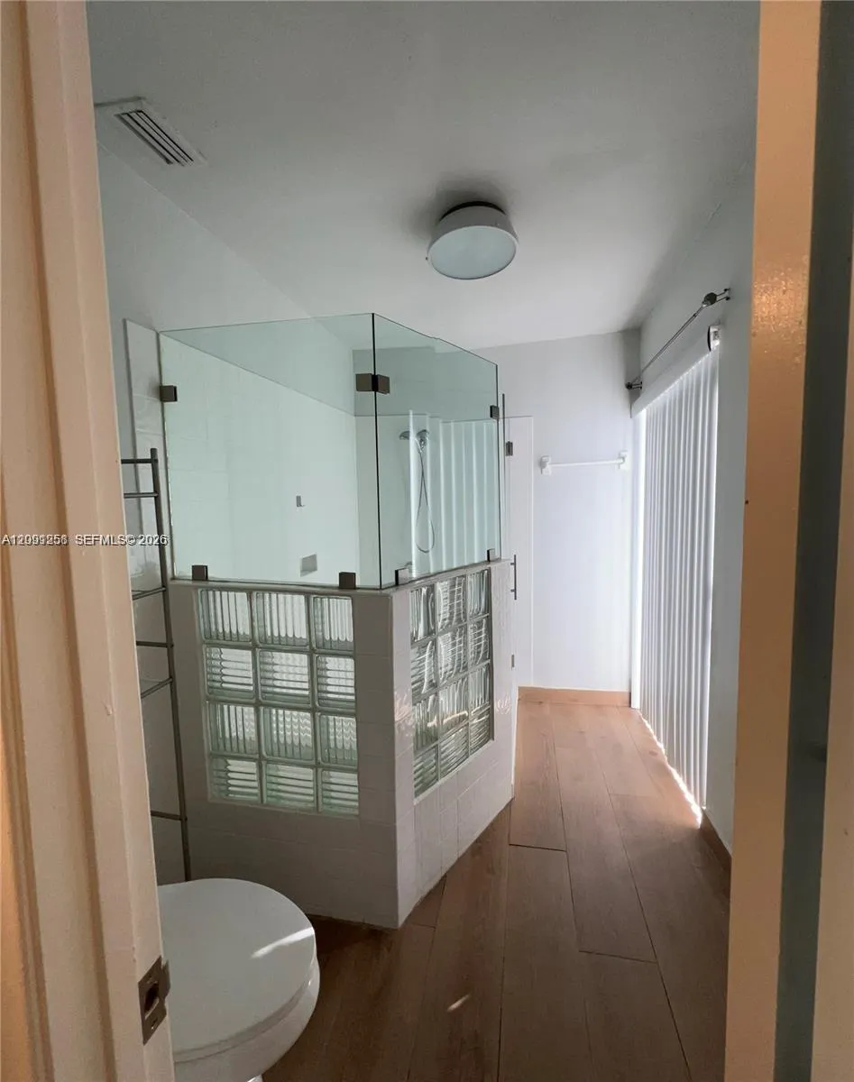 14964 SW 74th Ter #14964 Miami, FL 33193
