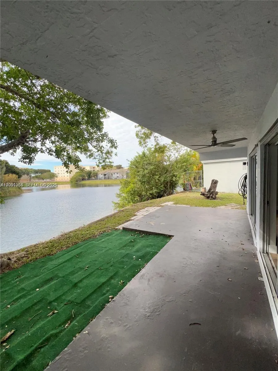 14964 SW 74th Ter #14964 Miami, FL 33193