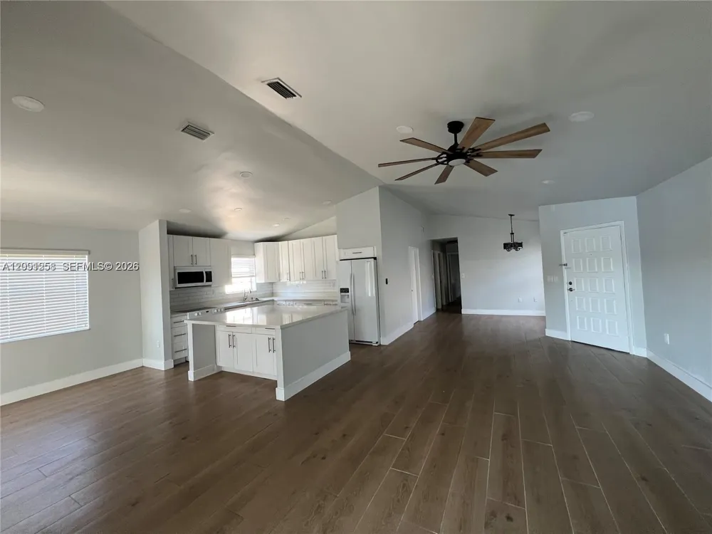 14964 SW 74th Ter #14964 Miami, FL 33193