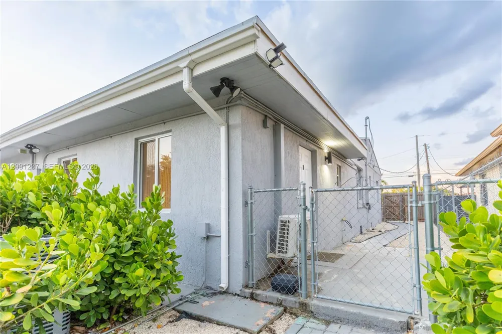 1836 NW 16th Ter #2 Miami, FL 33125