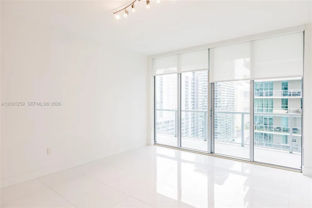 1111 SW 1st Ave #3216 Miami, FL 33130