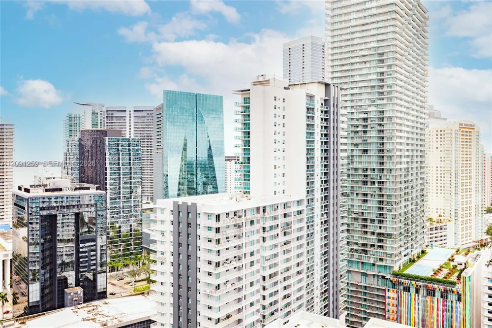 1111 SW 1st Ave #3216 Miami, FL 33130