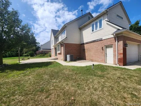 481 Overlook Drive
