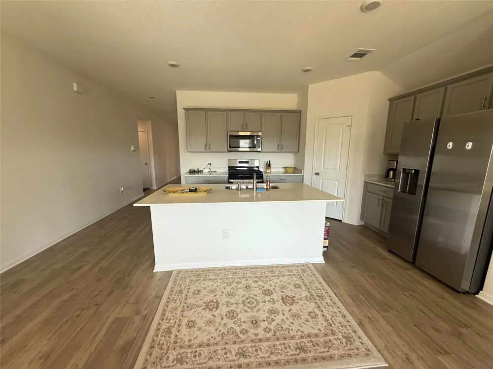 2348 Ranny Cove Leander, TX 78641