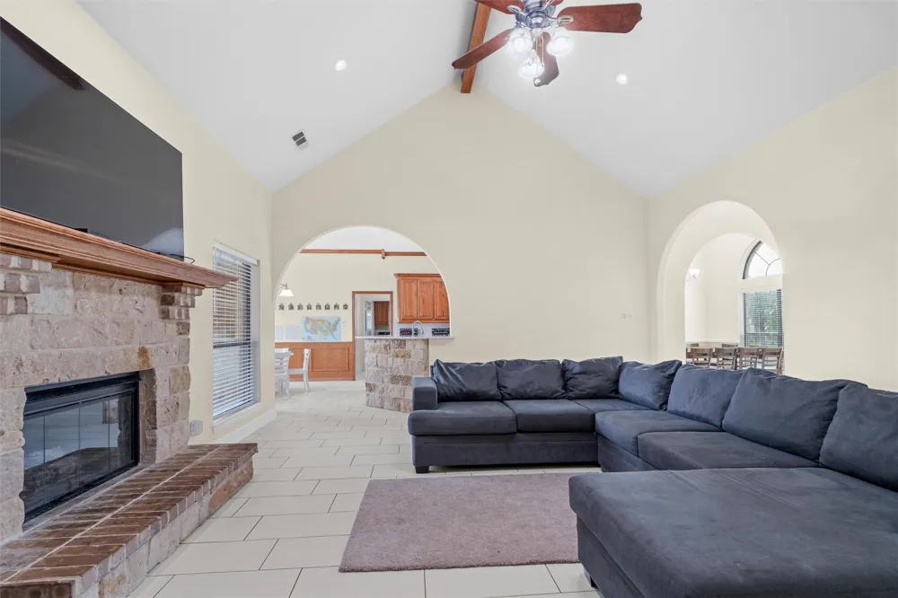 7241 Colwell Drive Midlothian, TX 76065