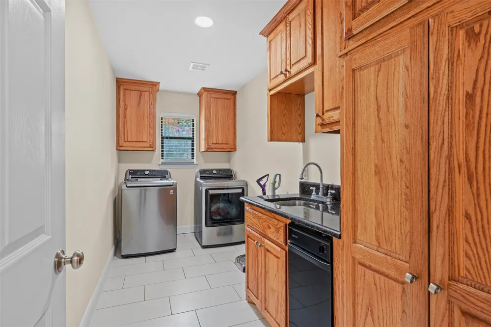 7241 Colwell Drive Midlothian, TX 76065