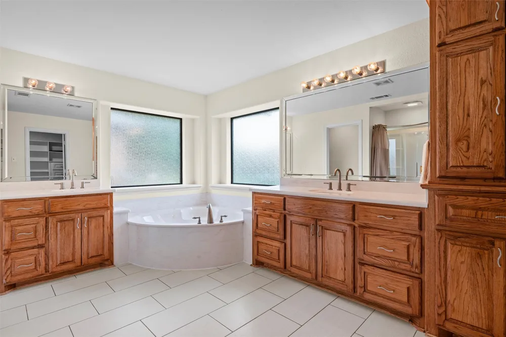 7241 Colwell Drive Midlothian, TX 76065