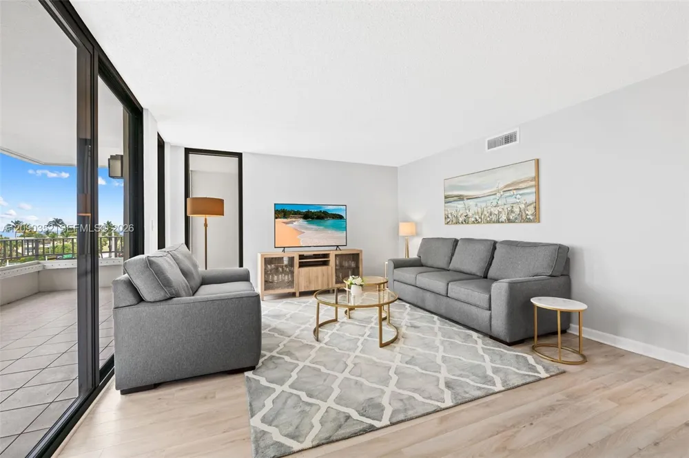1401 S Ocean Blvd #407 Pompano Beach, FL 33062