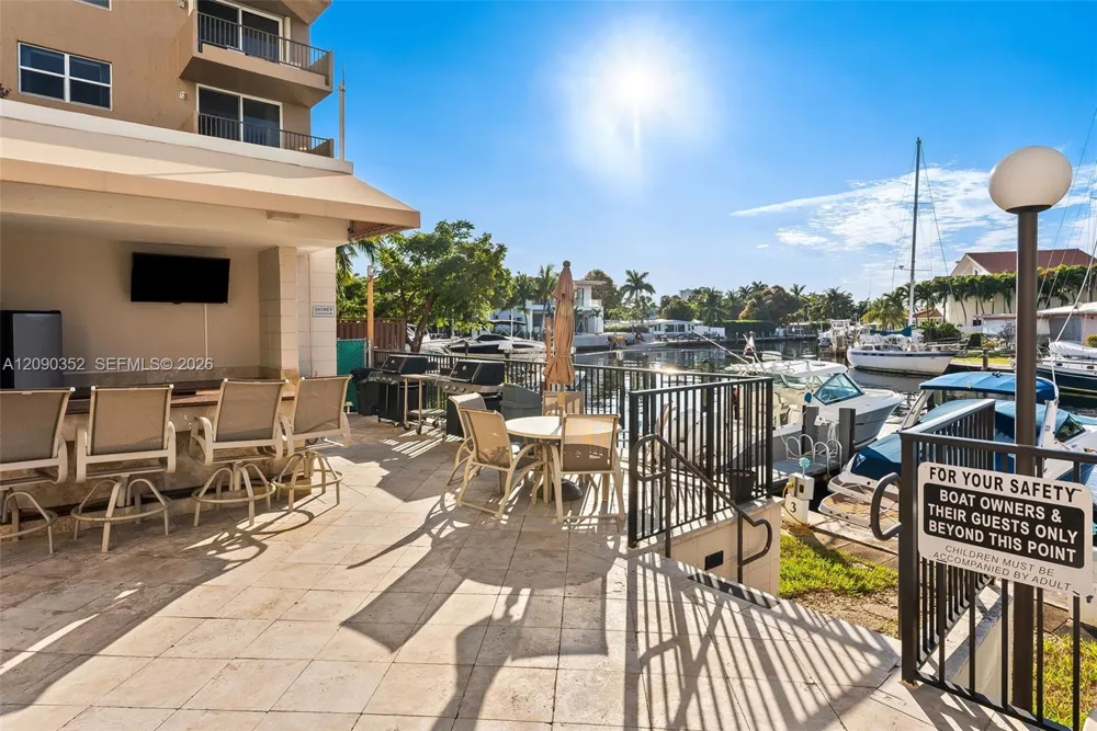 1401 S Ocean Blvd #407 Pompano Beach, FL 33062