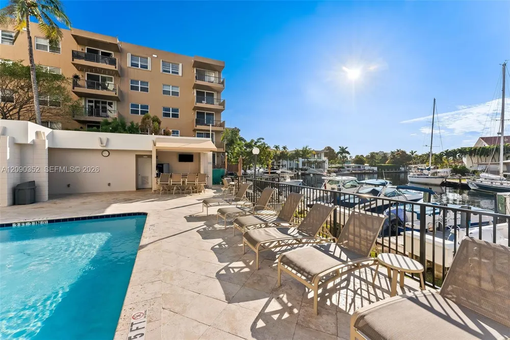 1401 S Ocean Blvd #407 Pompano Beach, FL 33062