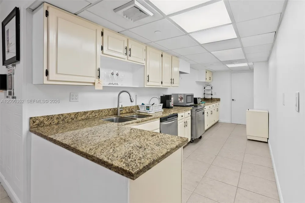 1401 S Ocean Blvd #407 Pompano Beach, FL 33062
