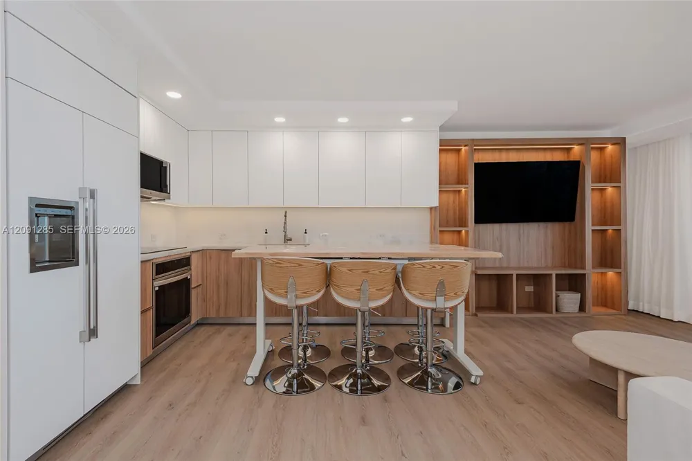 2301 Collins Ave #834 Miami Beach, FL 33139