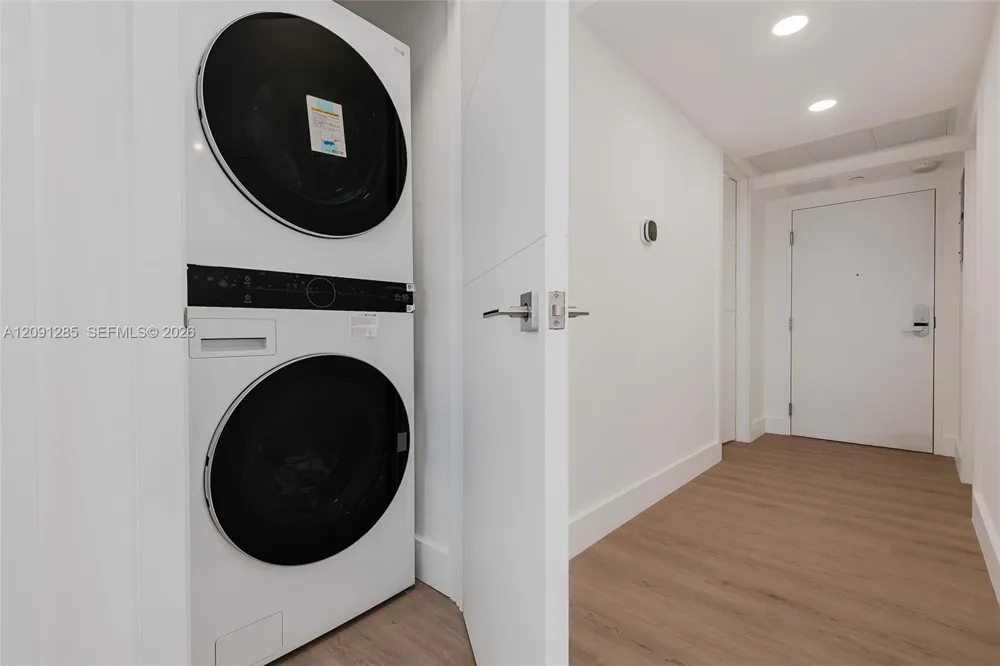 2301 Collins Ave #834 Miami Beach, FL 33139