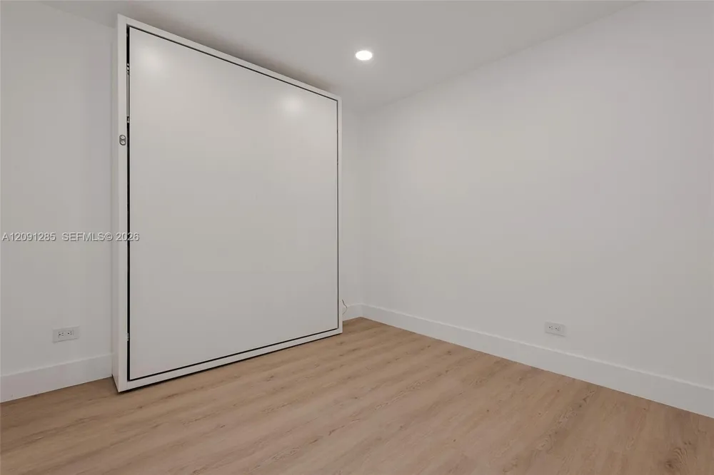 2301 Collins Ave #834 Miami Beach, FL 33139