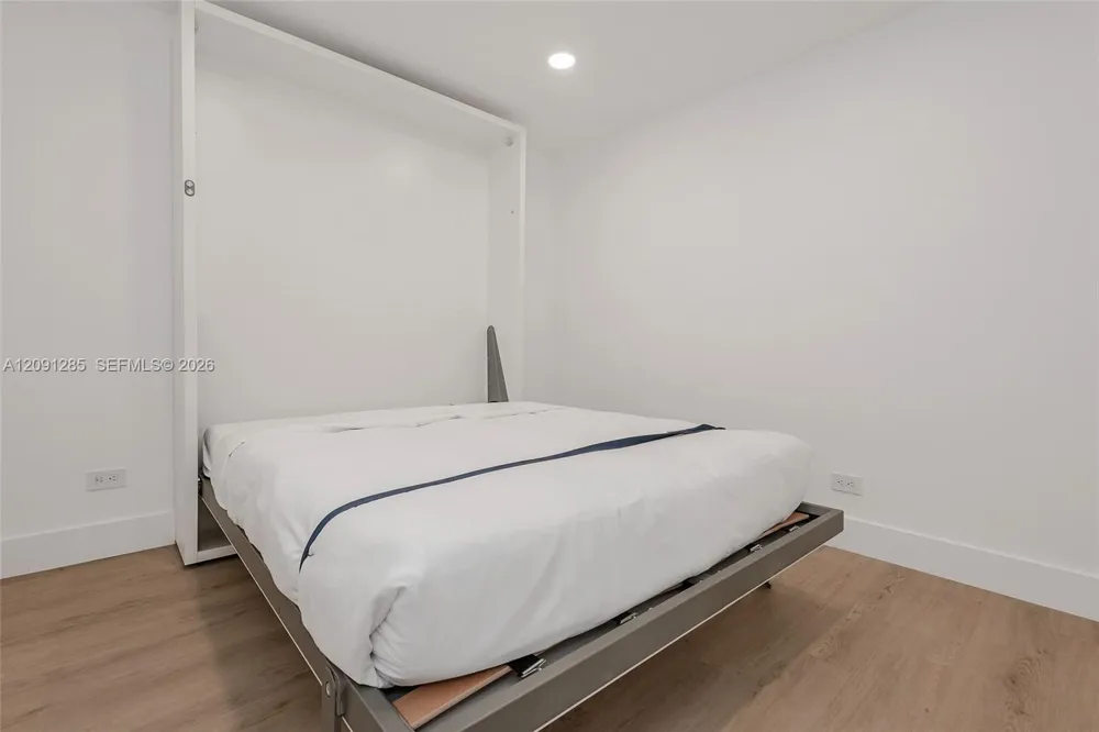 2301 Collins Ave #834 Miami Beach, FL 33139