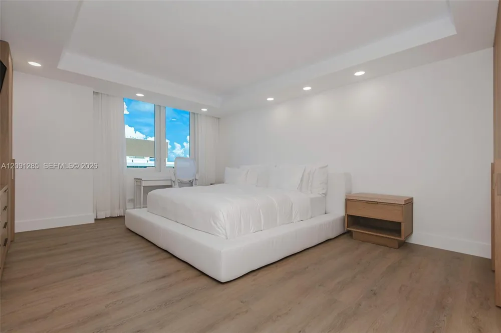 2301 Collins Ave #834 Miami Beach, FL 33139