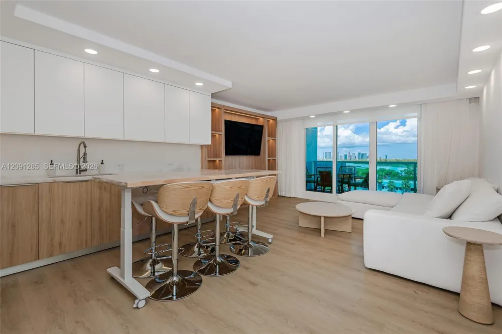 2301 Collins Ave #834 Miami Beach, FL 33139