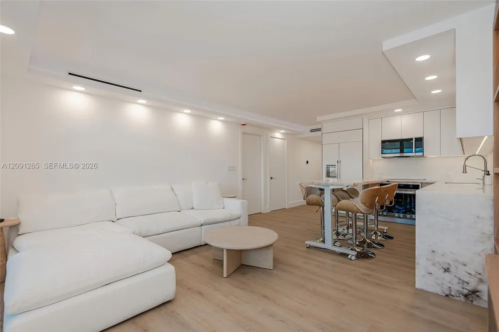 2301 Collins Ave #834 Miami Beach, FL 33139