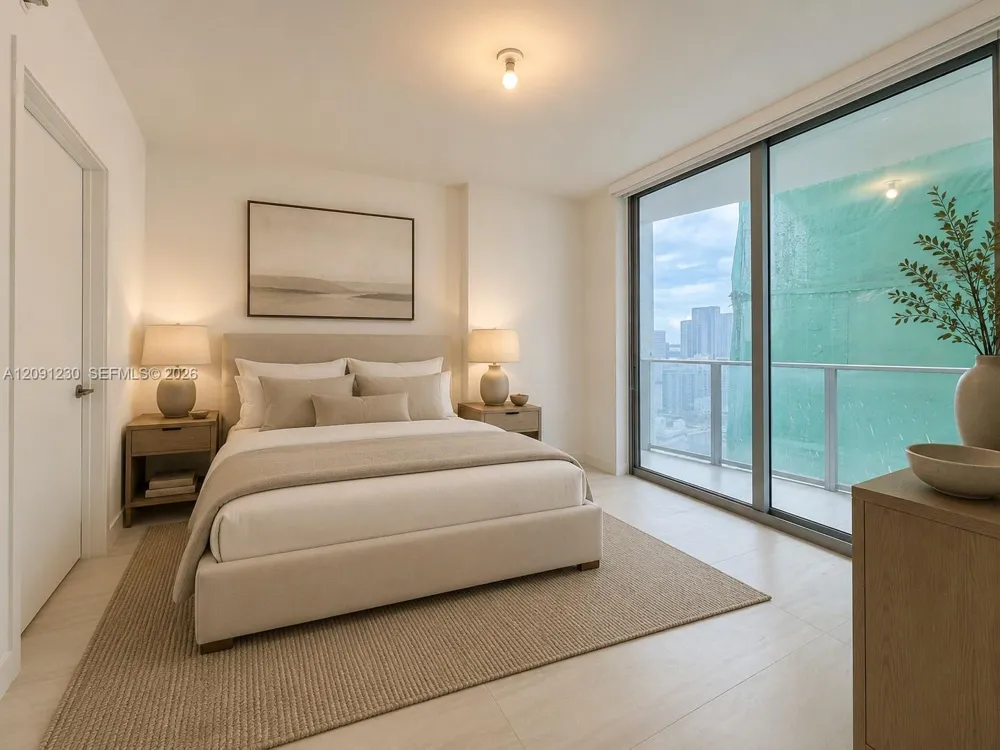 77 SE 5th st #2506 Miami, FL 33131