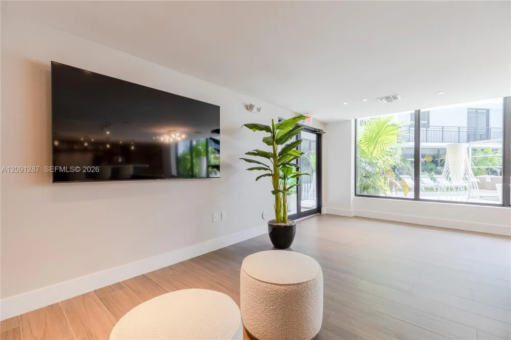 1005 Spring Garden Rd #520 Miami, FL 33136