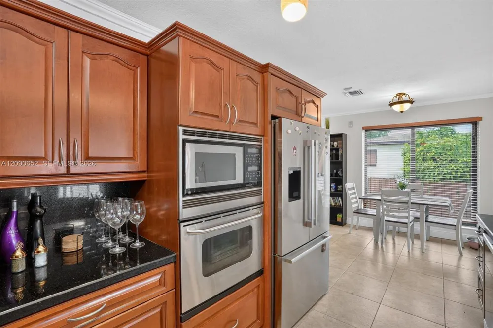 7911 SW 18th Ter Miami, FL 33155