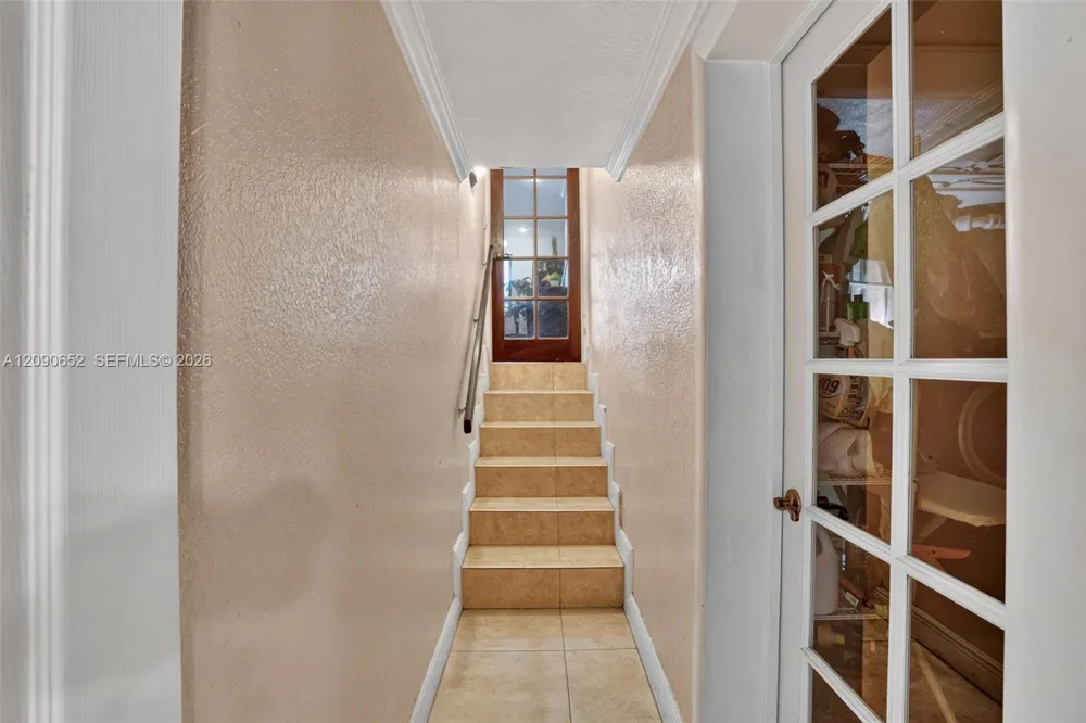 7911 SW 18th Ter Miami, FL 33155