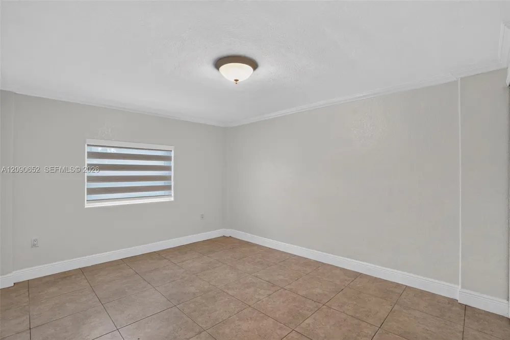 7911 SW 18th Ter Miami, FL 33155