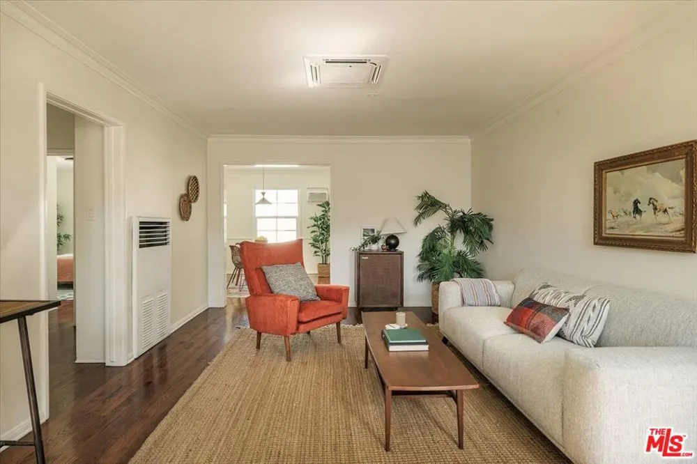 4113 Perlita Avenue #C Los Angeles, CA 90039