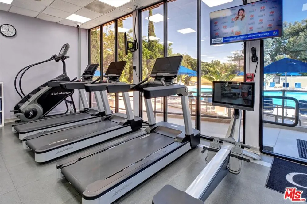 2160 Century Park East #103 Los Angeles, CA 90067