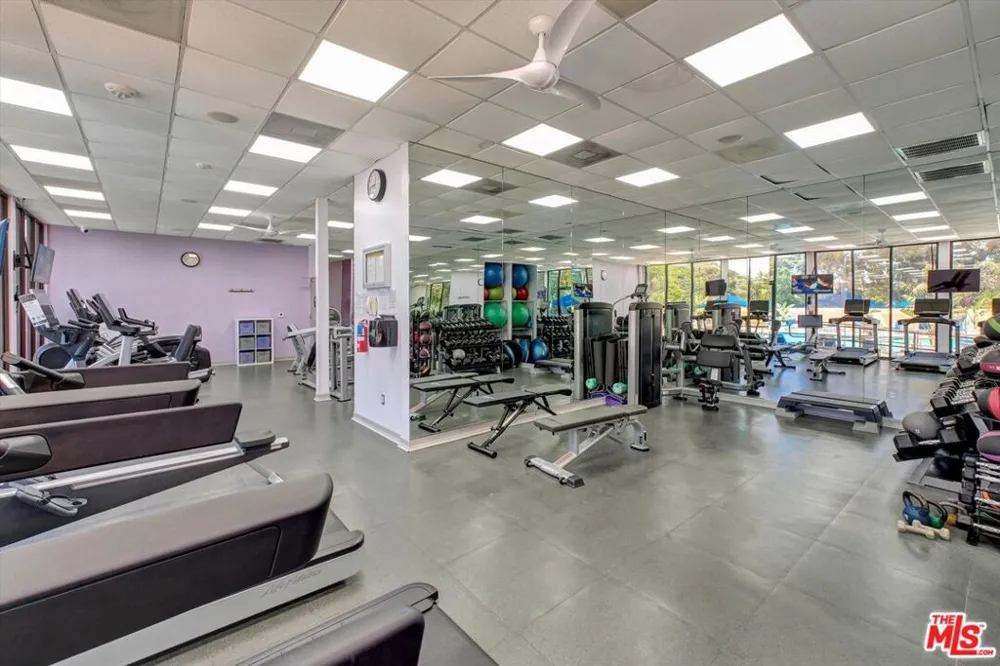 2160 Century Park East #103 Los Angeles, CA 90067