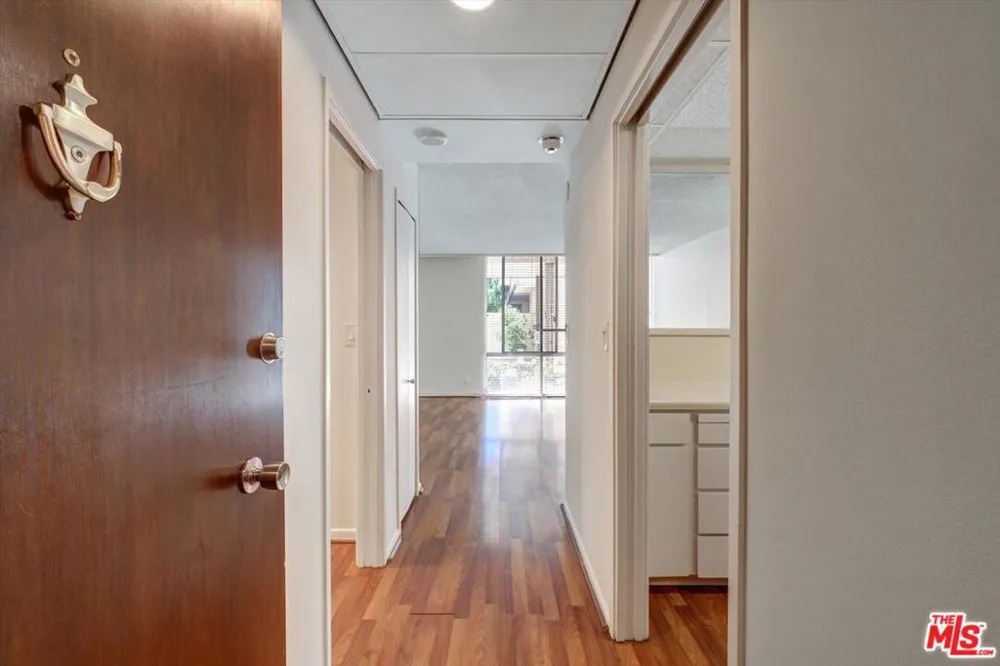 2160 Century Park East #103 Los Angeles, CA 90067