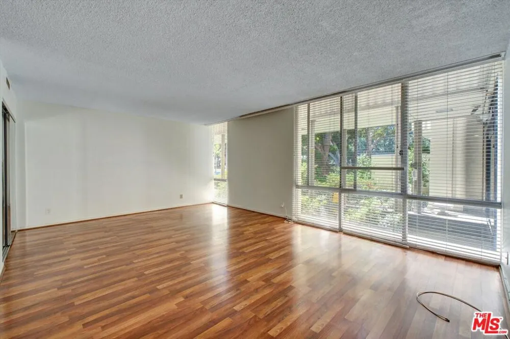 2160 Century Park East #103 Los Angeles, CA 90067