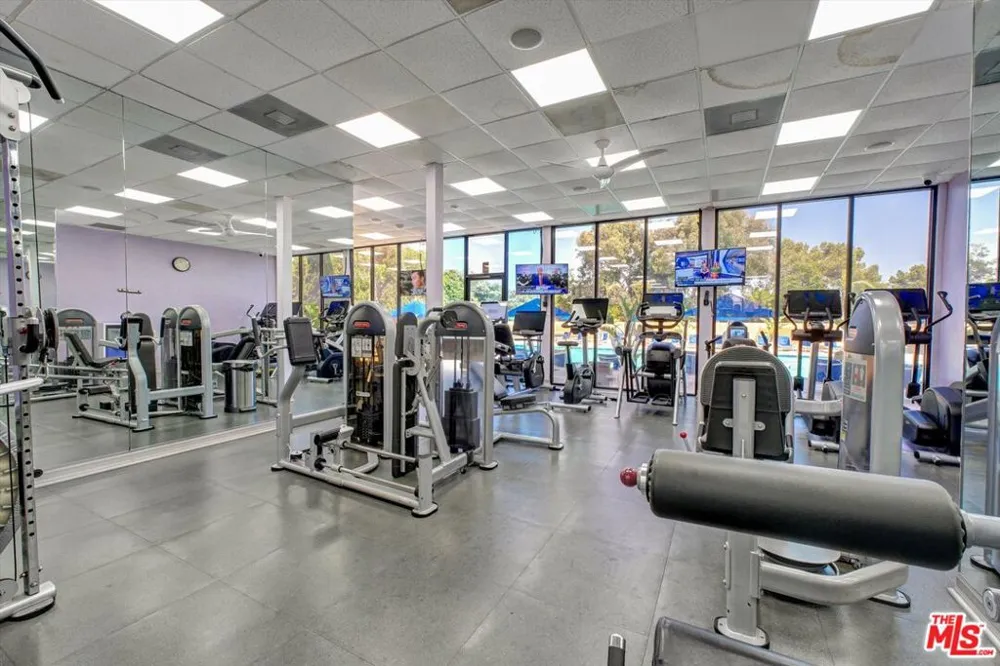 2160 Century Park East #103 Los Angeles, CA 90067