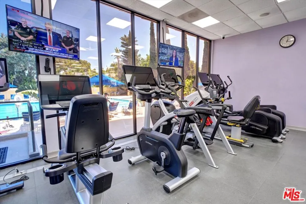 2160 Century Park East #103 Los Angeles, CA 90067