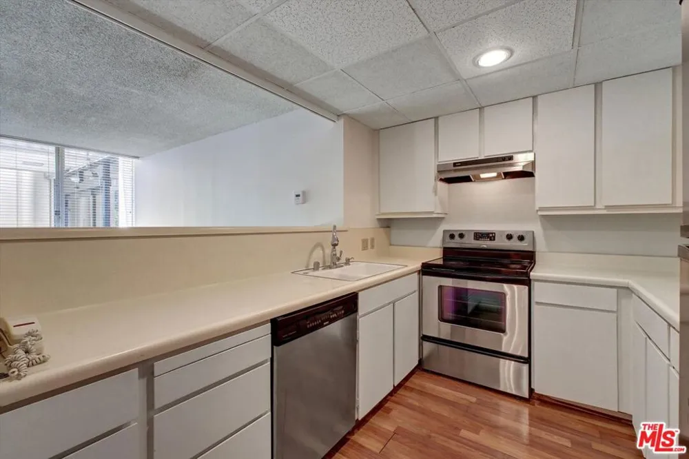 2160 Century Park East #103 Los Angeles, CA 90067