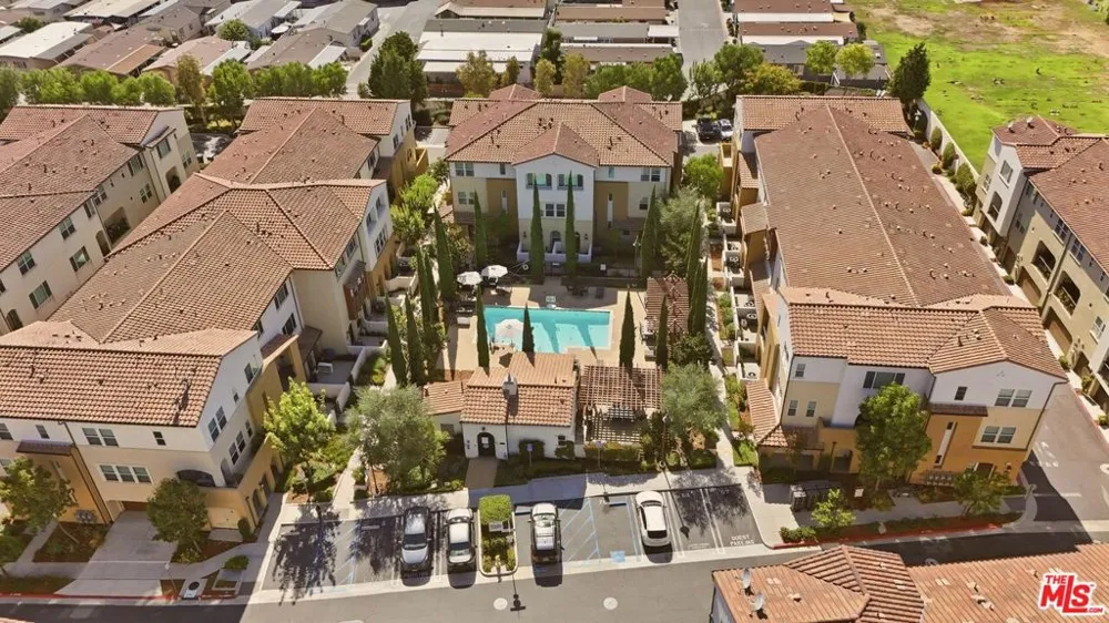 2479 S Tapestry Way Anaheim, CA 92802