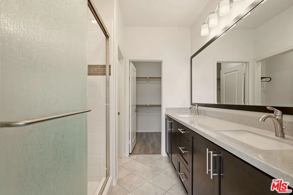 2479 S Tapestry Way Anaheim, CA 92802