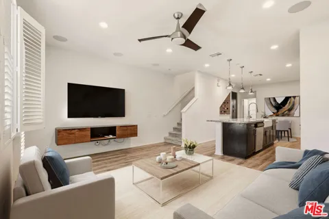 2479 S Tapestry Way