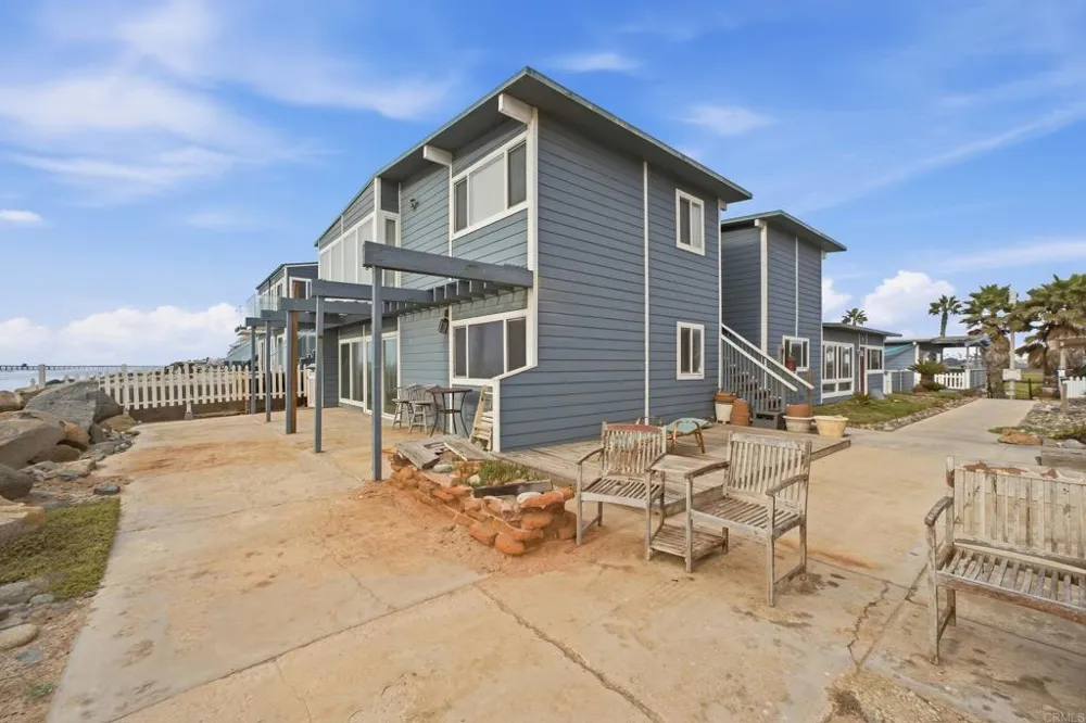 1550 Seacoast Drive #C Imperial Beach, CA 91932