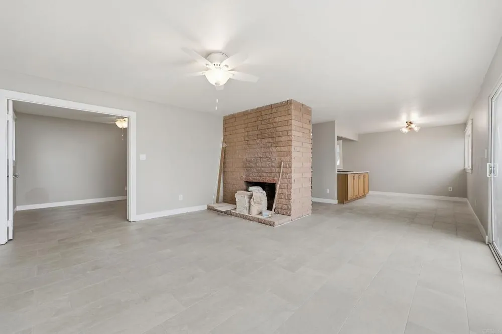 1550 Seacoast Drive #C Imperial Beach, CA 91932