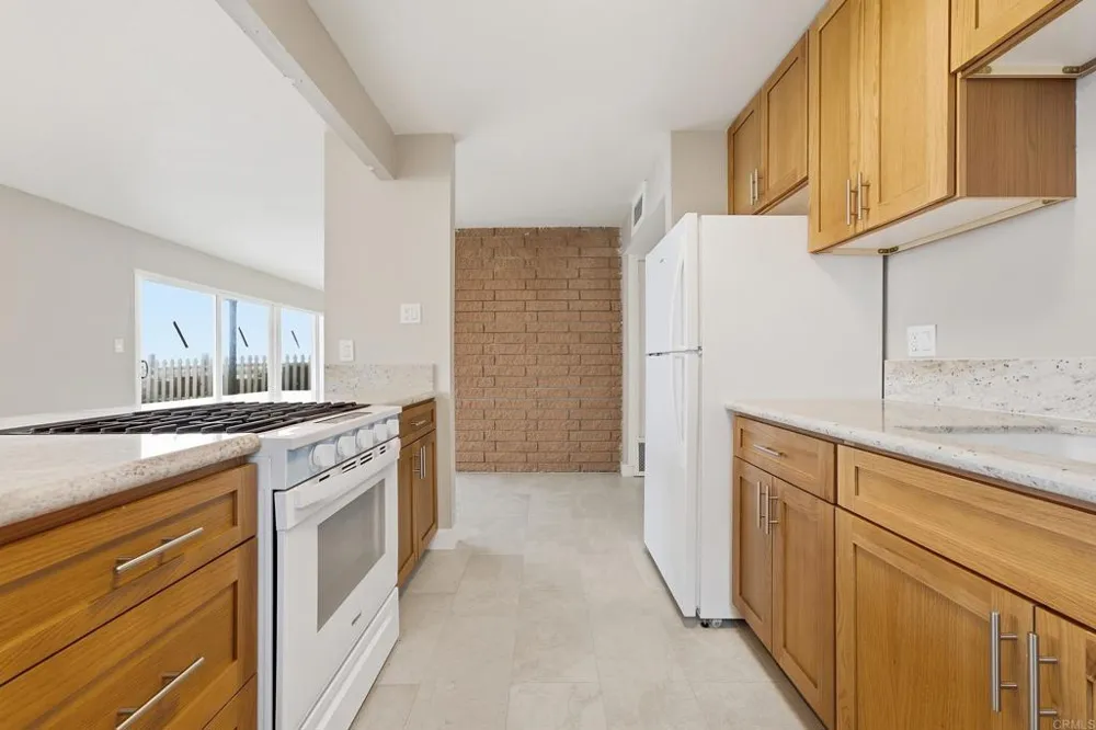 1550 Seacoast Drive #C Imperial Beach, CA 91932