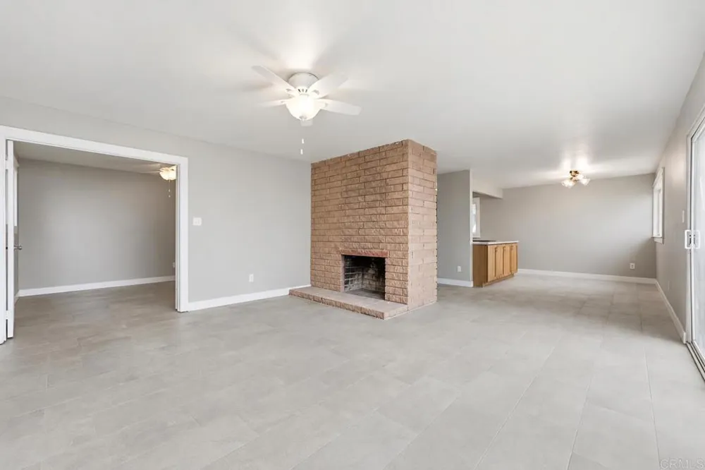 1550 Seacoast Drive #C Imperial Beach, CA 91932