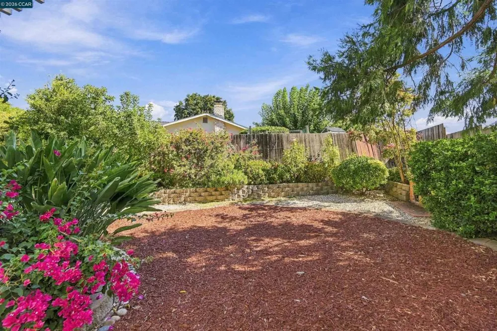 5378 Meadow Wood Place Concord, CA 94521