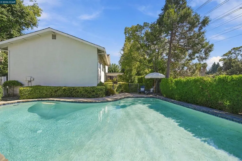 5378 Meadow Wood Place Concord, CA 94521