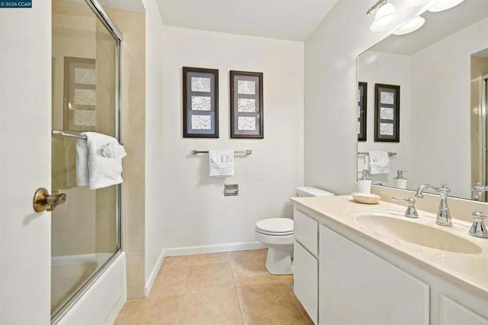 5378 Meadow Wood Place Concord, CA 94521