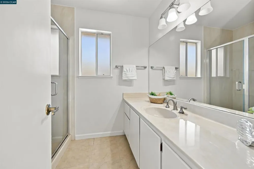5378 Meadow Wood Place Concord, CA 94521
